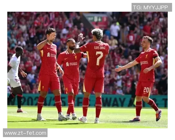 世界杯冷门瞬间那不勒斯乌龙球绝杀利物浦引发全场狂欢