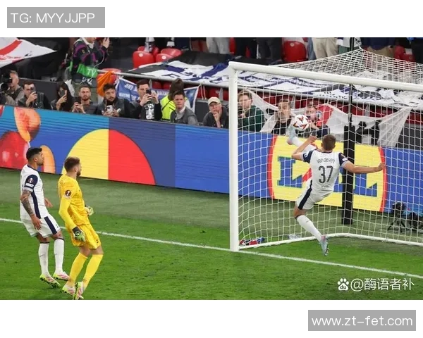 足总杯激战曼联与热刺平局赛后点评引发球迷热议与反思