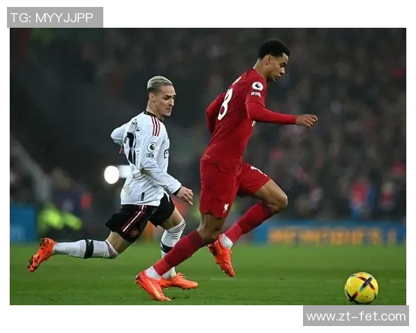 世界杯激战巴黎圣日耳曼逆转曼联红牌争议引发全场热议