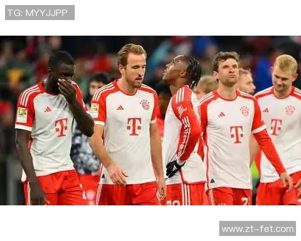 英超激战:AC米兰与拜仁互交白卷红牌事件引发全场热议 英超激战:AC米兰与拜仁互交白卷红牌事件引发全场热议