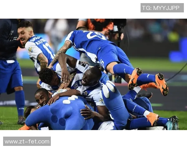 西甲激战曼联与波尔图握手言和数据分析揭示比赛精彩瞬间 西甲激战曼联与波尔图握手言和数据分析揭示比赛精彩瞬间